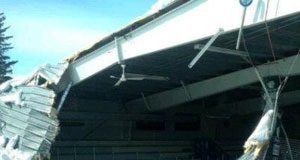 Heavy snow causing roof collapses across province
