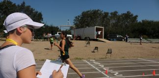 Sask. Athletics volunteers help with officiating