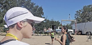 Sask. Athletics volunteers help with officiating