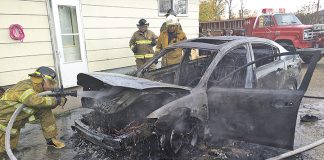 Two cars burn on weekend