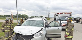 Seven people involved in two vehicle collision