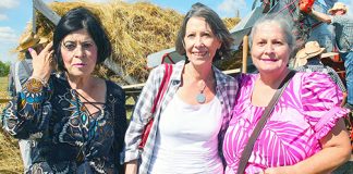 Motherwell sisters return home for a visit