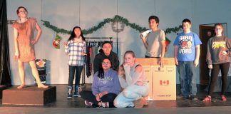 Grenfell Drama Club performs