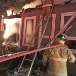 Family escapes fire in middle of the night