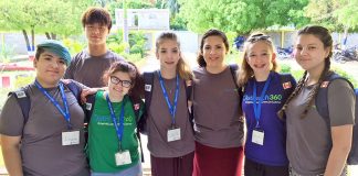 Students spend Easter teaching English in DR