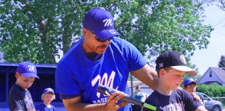 All-stars, young stars on the Field of Dreams