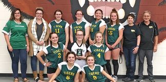Senior volleyball teams do well at 10-team tourney