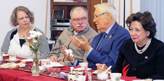 Lt.-Gov. Molloy speaks with Lemberg students