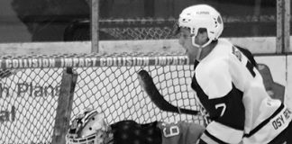 Mils goalie Entz commits to Wisconsin college team
