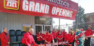 Home Hardware Building Centre celebrates opening