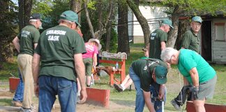 Local horseshoe club welcoming residents to come out and play