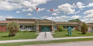 Davison School in Melville moves to online learning after student tests positive for COVID