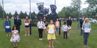 Melville Legion presents awards