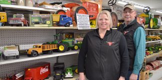 Auctioneers take bids from around the world