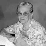 DAVIS – Doris Viola