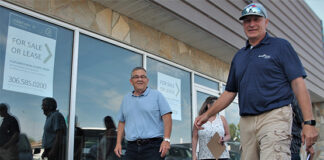 Fort mayor leads ‘business walk’ to discuss bylaw