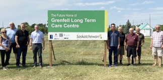 Minister and MLA tour sites in Grenfell and Broadview