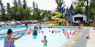 Community celebrates new pool and walking trail