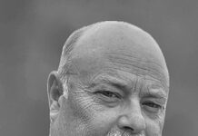 LARGE – Darren Edward