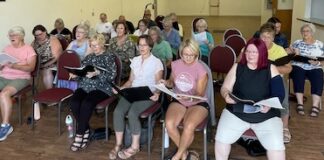 Calling Lakes Community Choir prepares for Christmas